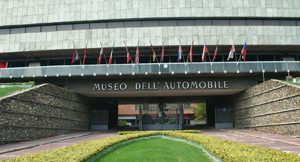 visita il Museo dell'Automobile dal Residence Sacchi